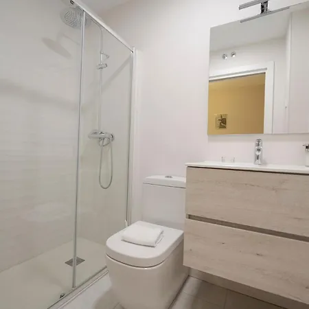 Apartman Piso Con Garaje En Gros A Cinco Minutos De La Playa De La Zurriola, Donostia - San Sebastián